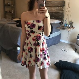 Floral fitted mini dress